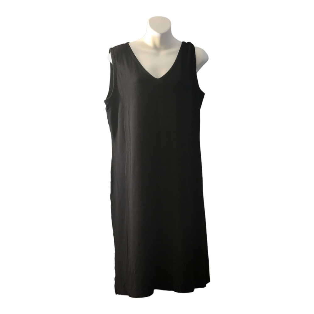 Black easy fit knit dress mid length